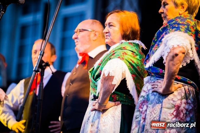 Zdjęcie w galerii na portalu naszraciborz.pl: Z wizytą na raciborskim jarmarku bożonarodzeniowym FOTO wiadomości z regionu