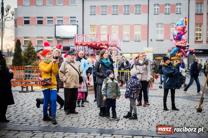 Zdjęcie w galerii na portalu naszraciborz.pl: Z wizytą na raciborskim jarmarku bożonarodzeniowym FOTO wiadomości z regionu