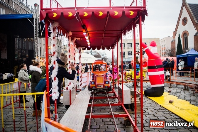 Zdjęcie w galerii na portalu naszraciborz.pl: Z wizytą na raciborskim jarmarku bożonarodzeniowym FOTO wiadomości z regionu