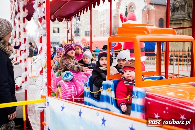 Zdjęcie w galerii na portalu naszraciborz.pl: Z wizytą na raciborskim jarmarku bożonarodzeniowym FOTO wiadomości z regionu