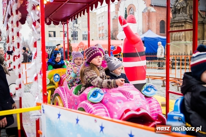 Zdjęcie w galerii na portalu naszraciborz.pl: Z wizytą na raciborskim jarmarku bożonarodzeniowym FOTO wiadomości z regionu