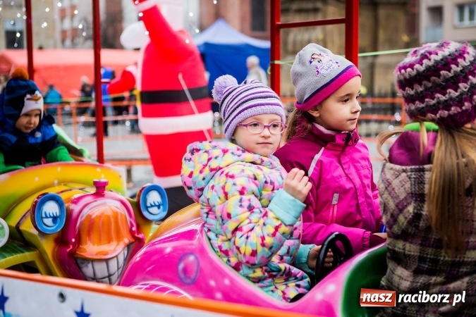 Zdjęcie w galerii na portalu naszraciborz.pl: Z wizytą na raciborskim jarmarku bożonarodzeniowym FOTO wiadomości z regionu