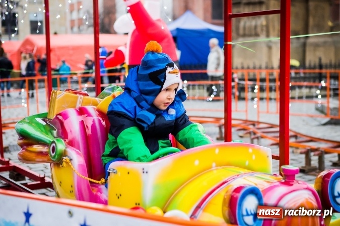 Zdjęcie w galerii na portalu naszraciborz.pl: Z wizytą na raciborskim jarmarku bożonarodzeniowym FOTO wiadomości z regionu