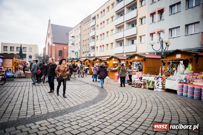 Zdjęcie w galerii na portalu naszraciborz.pl: Z wizytą na raciborskim jarmarku bożonarodzeniowym FOTO wiadomości z regionu