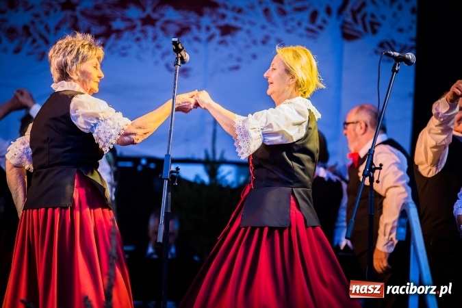 Zdjęcie w galerii na portalu naszraciborz.pl: Z wizytą na raciborskim jarmarku bożonarodzeniowym FOTO wiadomości z regionu