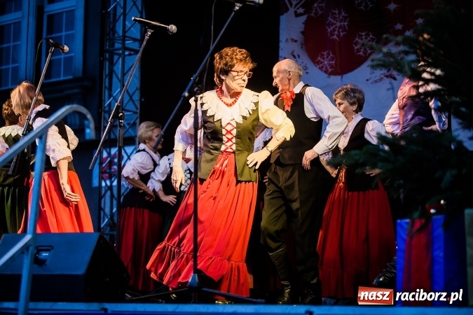 Zdjęcie w galerii na portalu naszraciborz.pl: Z wizytą na raciborskim jarmarku bożonarodzeniowym FOTO wiadomości z regionu