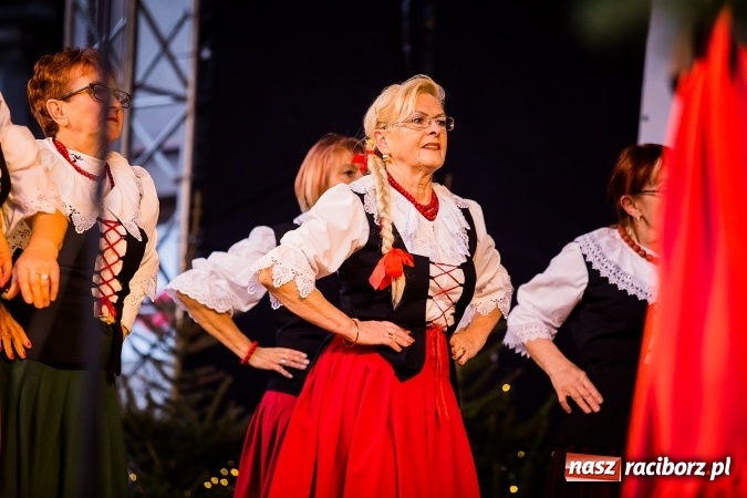 Zdjęcie w galerii na portalu naszraciborz.pl: Z wizytą na raciborskim jarmarku bożonarodzeniowym FOTO wiadomości z regionu