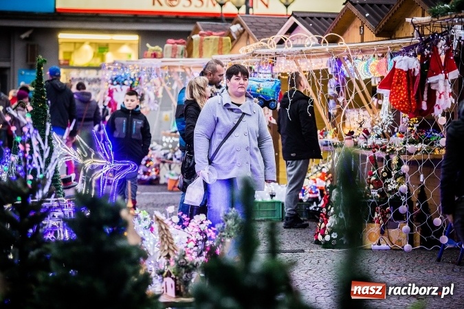Zdjęcie w galerii na portalu naszraciborz.pl: Z wizytą na raciborskim jarmarku bożonarodzeniowym FOTO wiadomości z regionu
