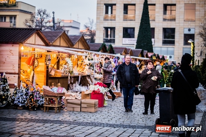 Zdjęcie w galerii na portalu naszraciborz.pl: Z wizytą na raciborskim jarmarku bożonarodzeniowym FOTO wiadomości z regionu