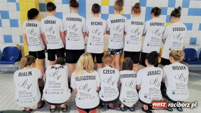 Zdjęcie w galerii na portalu naszraciborz.pl: Pływanie. 13 medali 13-latków z Raciborza  wiadomości z regionu