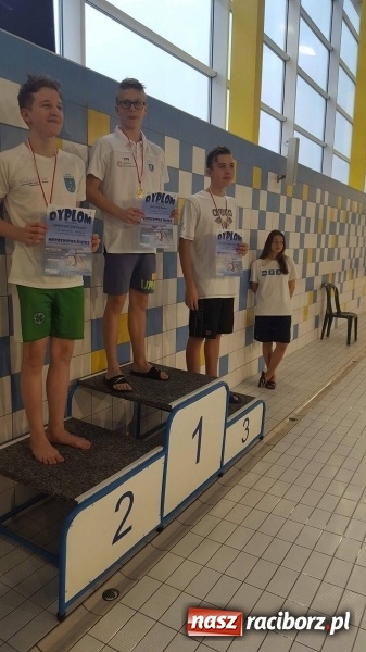 Zdjęcie w galerii na portalu naszraciborz.pl: Pływanie. 13 medali 13-latków z Raciborza  wiadomości z regionu