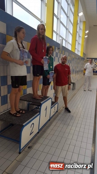 Zdjęcie w galerii na portalu naszraciborz.pl: Pływanie. 13 medali 13-latków z Raciborza  wiadomości z regionu