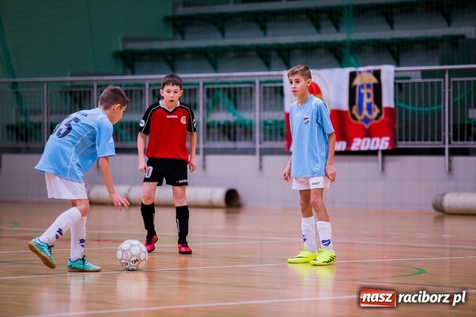 Zdjęcie w galerii na portalu naszraciborz.pl: Unia Racibórz z Pucharem Starosty Raciborskiego wiadomości z regionu