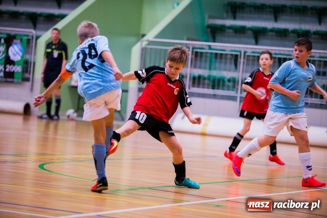Zdjęcie w galerii na portalu naszraciborz.pl: Unia Racibórz z Pucharem Starosty Raciborskiego wiadomości z regionu