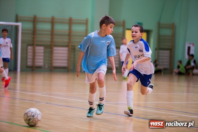 Zdjęcie w galerii na portalu naszraciborz.pl: Unia Racibórz z Pucharem Starosty Raciborskiego wiadomości z regionu