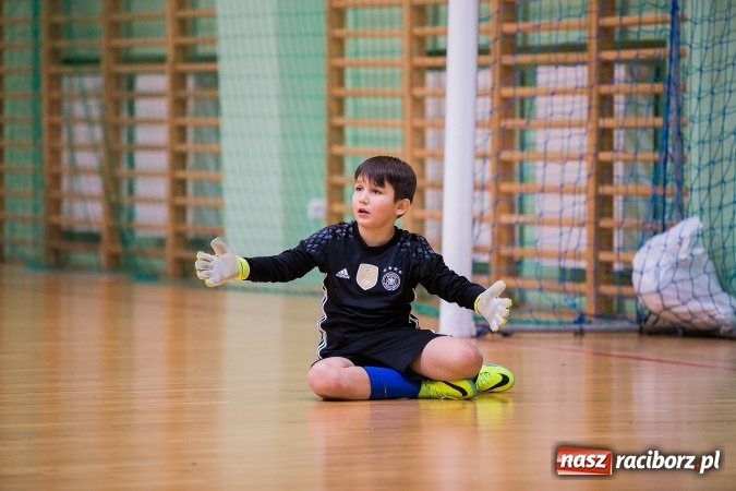 Zdjęcie w galerii na portalu naszraciborz.pl: Unia Racibórz z Pucharem Starosty Raciborskiego wiadomości z regionu