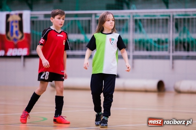 Zdjęcie w galerii na portalu naszraciborz.pl: Unia Racibórz z Pucharem Starosty Raciborskiego wiadomości z regionu