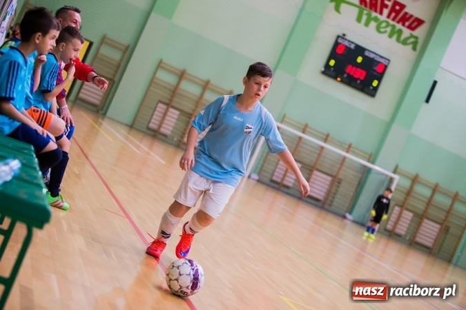 Zdjęcie w galerii na portalu naszraciborz.pl: Unia Racibórz z Pucharem Starosty Raciborskiego wiadomości z regionu