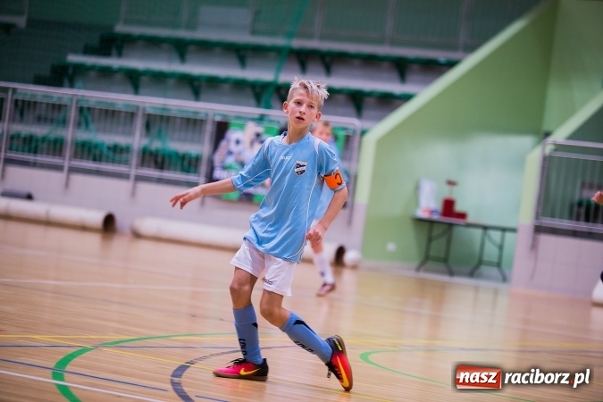 Zdjęcie w galerii na portalu naszraciborz.pl: Unia Racibórz z Pucharem Starosty Raciborskiego wiadomości z regionu