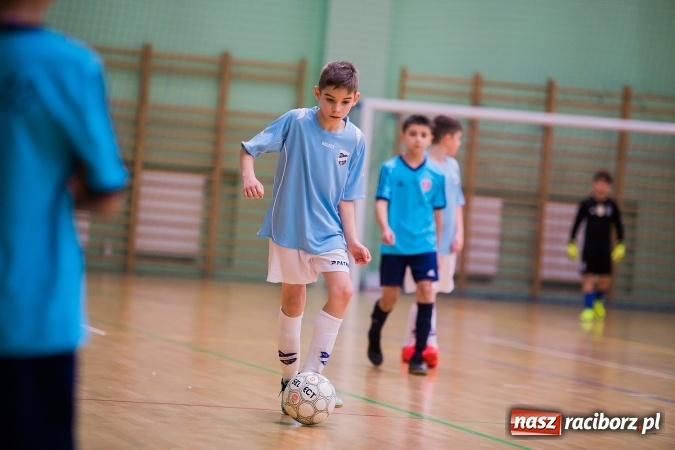 Zdjęcie w galerii na portalu naszraciborz.pl: Unia Racibórz z Pucharem Starosty Raciborskiego wiadomości z regionu