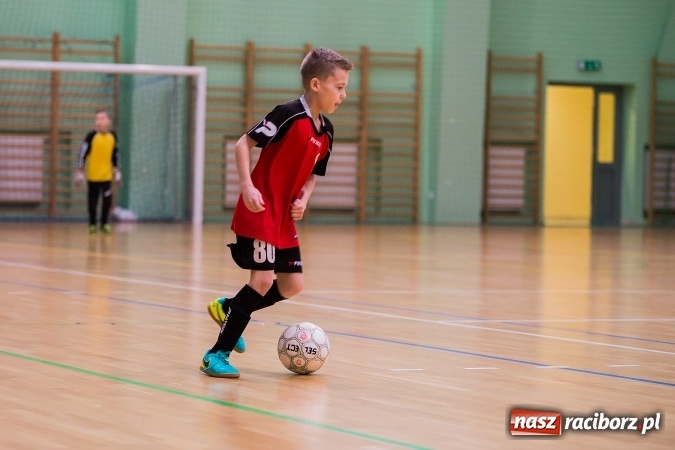 Zdjęcie w galerii na portalu naszraciborz.pl: Unia Racibórz z Pucharem Starosty Raciborskiego wiadomości z regionu