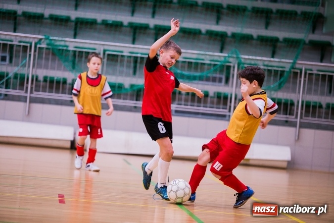 Zdjęcie w galerii na portalu naszraciborz.pl: Unia Racibórz z Pucharem Starosty Raciborskiego wiadomości z regionu