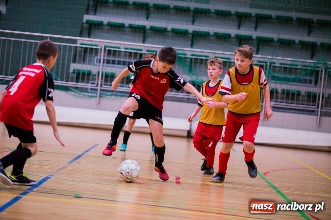 Zdjęcie w galerii na portalu naszraciborz.pl: Unia Racibórz z Pucharem Starosty Raciborskiego wiadomości z regionu