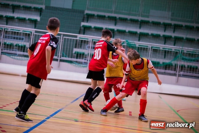 Zdjęcie w galerii na portalu naszraciborz.pl: Unia Racibórz z Pucharem Starosty Raciborskiego wiadomości z regionu