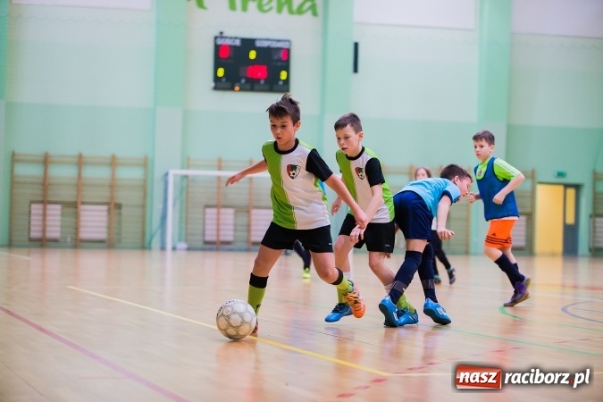 Zdjęcie w galerii na portalu naszraciborz.pl: Unia Racibórz z Pucharem Starosty Raciborskiego wiadomości z regionu
