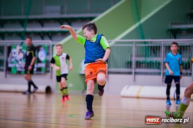 Zdjęcie w galerii na portalu naszraciborz.pl: Unia Racibórz z Pucharem Starosty Raciborskiego wiadomości z regionu