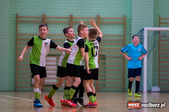 Zdjęcie w galerii na portalu naszraciborz.pl: Unia Racibórz z Pucharem Starosty Raciborskiego wiadomości z regionu