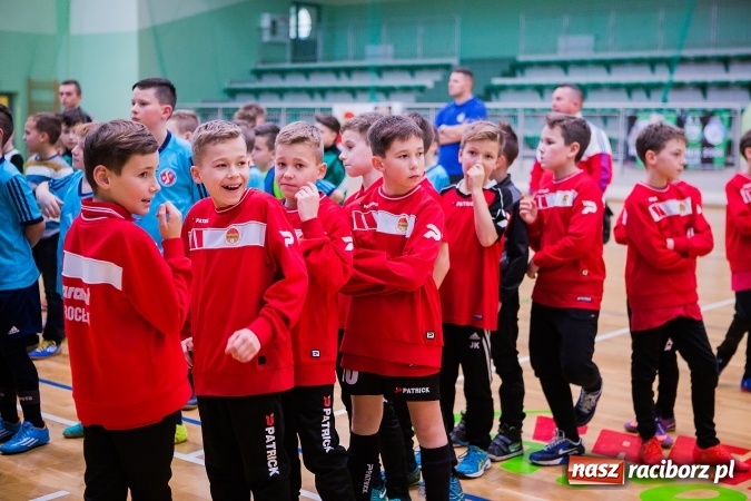 Zdjęcie w galerii na portalu naszraciborz.pl: Unia Racibórz z Pucharem Starosty Raciborskiego wiadomości z regionu