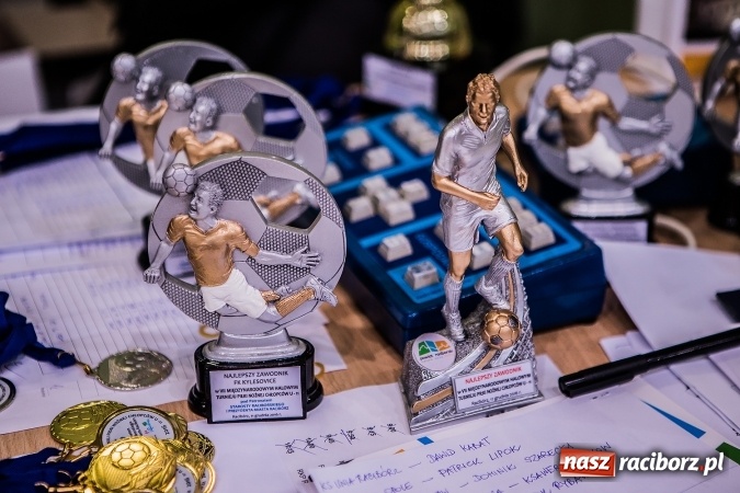 Zdjęcie w galerii na portalu naszraciborz.pl: Unia Racibórz z Pucharem Starosty Raciborskiego wiadomości z regionu