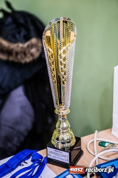 Zdjęcie w galerii na portalu naszraciborz.pl: Unia Racibórz z Pucharem Starosty Raciborskiego wiadomości z regionu