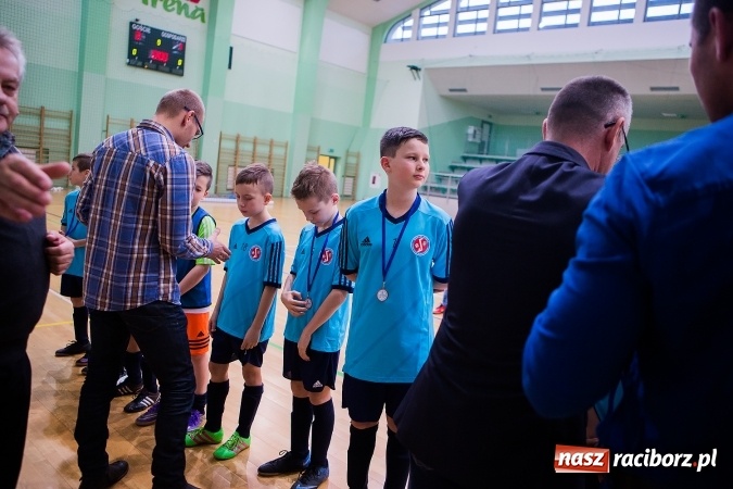 Zdjęcie w galerii na portalu naszraciborz.pl: Unia Racibórz z Pucharem Starosty Raciborskiego wiadomości z regionu