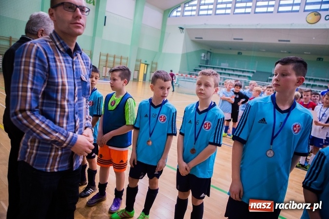 Zdjęcie w galerii na portalu naszraciborz.pl: Unia Racibórz z Pucharem Starosty Raciborskiego wiadomości z regionu