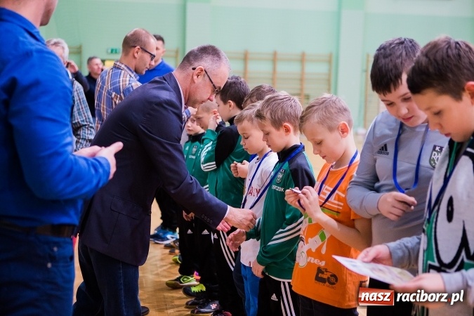 Zdjęcie w galerii na portalu naszraciborz.pl: Unia Racibórz z Pucharem Starosty Raciborskiego wiadomości z regionu