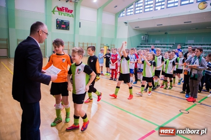 Zdjęcie w galerii na portalu naszraciborz.pl: Unia Racibórz z Pucharem Starosty Raciborskiego wiadomości z regionu