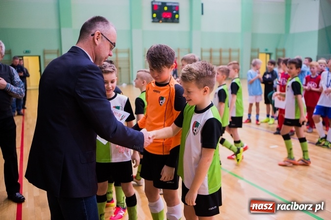 Zdjęcie w galerii na portalu naszraciborz.pl: Unia Racibórz z Pucharem Starosty Raciborskiego wiadomości z regionu