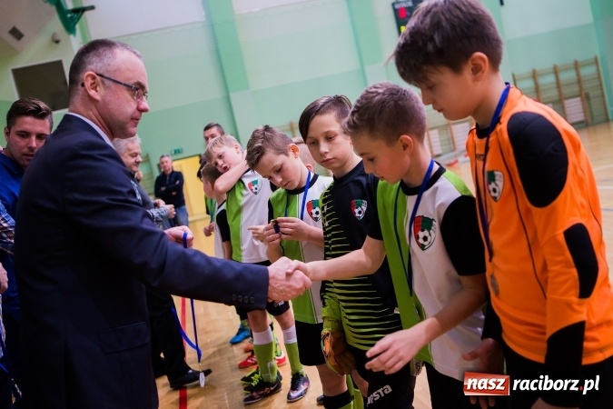 Zdjęcie w galerii na portalu naszraciborz.pl: Unia Racibórz z Pucharem Starosty Raciborskiego wiadomości z regionu