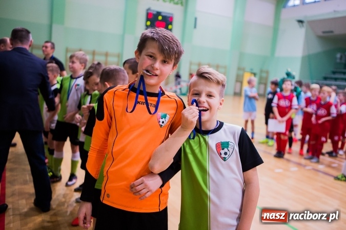 Zdjęcie w galerii na portalu naszraciborz.pl: Unia Racibórz z Pucharem Starosty Raciborskiego wiadomości z regionu