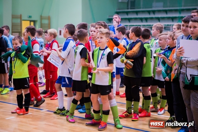 Zdjęcie w galerii na portalu naszraciborz.pl: Unia Racibórz z Pucharem Starosty Raciborskiego wiadomości z regionu