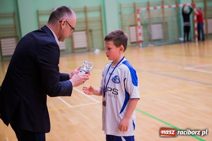 Zdjęcie w galerii na portalu naszraciborz.pl: Unia Racibórz z Pucharem Starosty Raciborskiego wiadomości z regionu