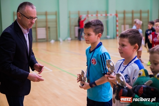 Zdjęcie w galerii na portalu naszraciborz.pl: Unia Racibórz z Pucharem Starosty Raciborskiego wiadomości z regionu