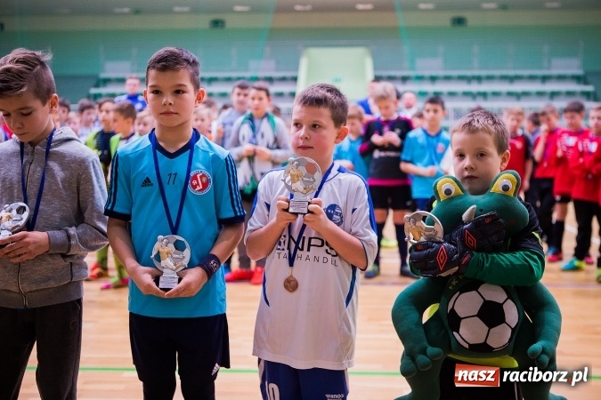 Zdjęcie w galerii na portalu naszraciborz.pl: Unia Racibórz z Pucharem Starosty Raciborskiego wiadomości z regionu