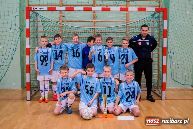 Zdjęcie w galerii na portalu naszraciborz.pl: Unia Racibórz z Pucharem Starosty Raciborskiego wiadomości z regionu