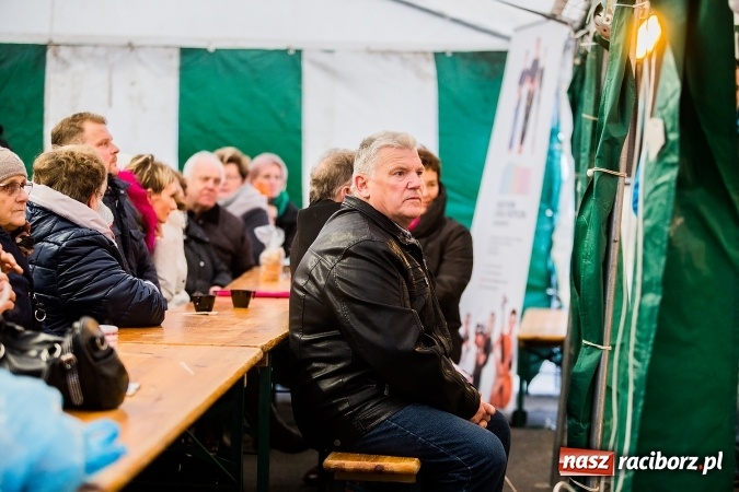 Zdjęcie w galerii na portalu naszraciborz.pl: Jarmark przedświąteczny w Pietraszynie wiadomości z regionu