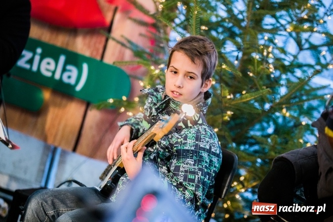 Zdjęcie w galerii na portalu naszraciborz.pl: Jarmark przedświąteczny w Pietraszynie wiadomości z regionu