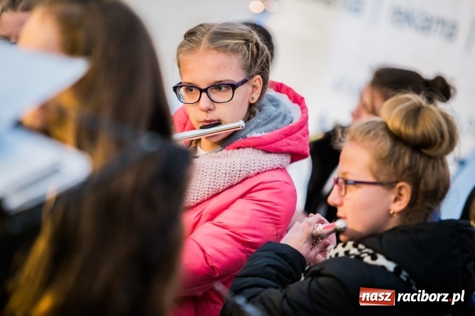 Zdjęcie w galerii na portalu naszraciborz.pl: Jarmark przedświąteczny w Pietraszynie wiadomości z regionu