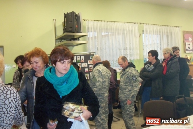 Zdjęcie w galerii na portalu naszraciborz.pl: Chałupki i zimowy jarmark na granicy wiadomości z regionu